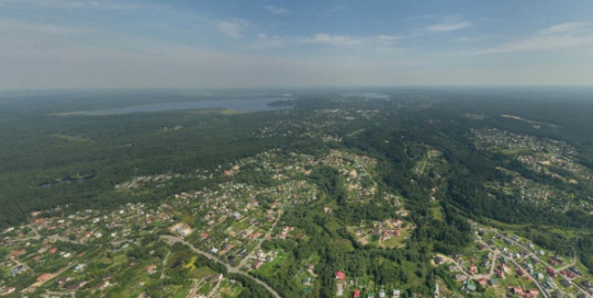 Вид сверху на коттеджный поселок «Зеленые холмы» (Сярьги), аэрофото, аэрофотосъемка